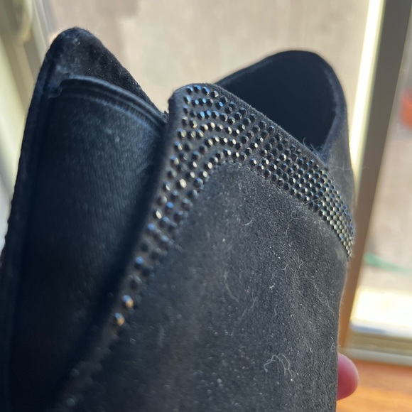 Black heels with rhinestone detail - Picture 2 of 3